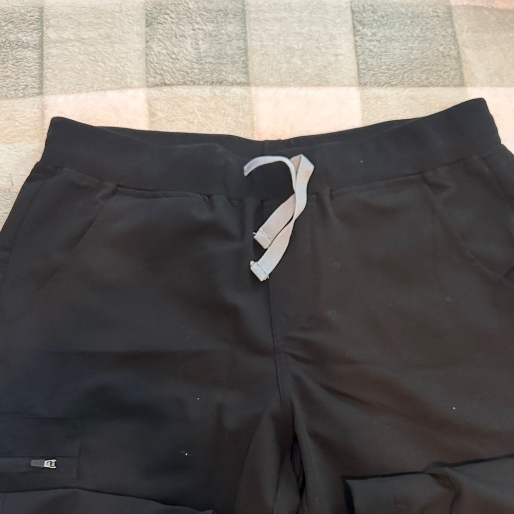 Women’s black jogger scrub pants - Picture 2 of 4